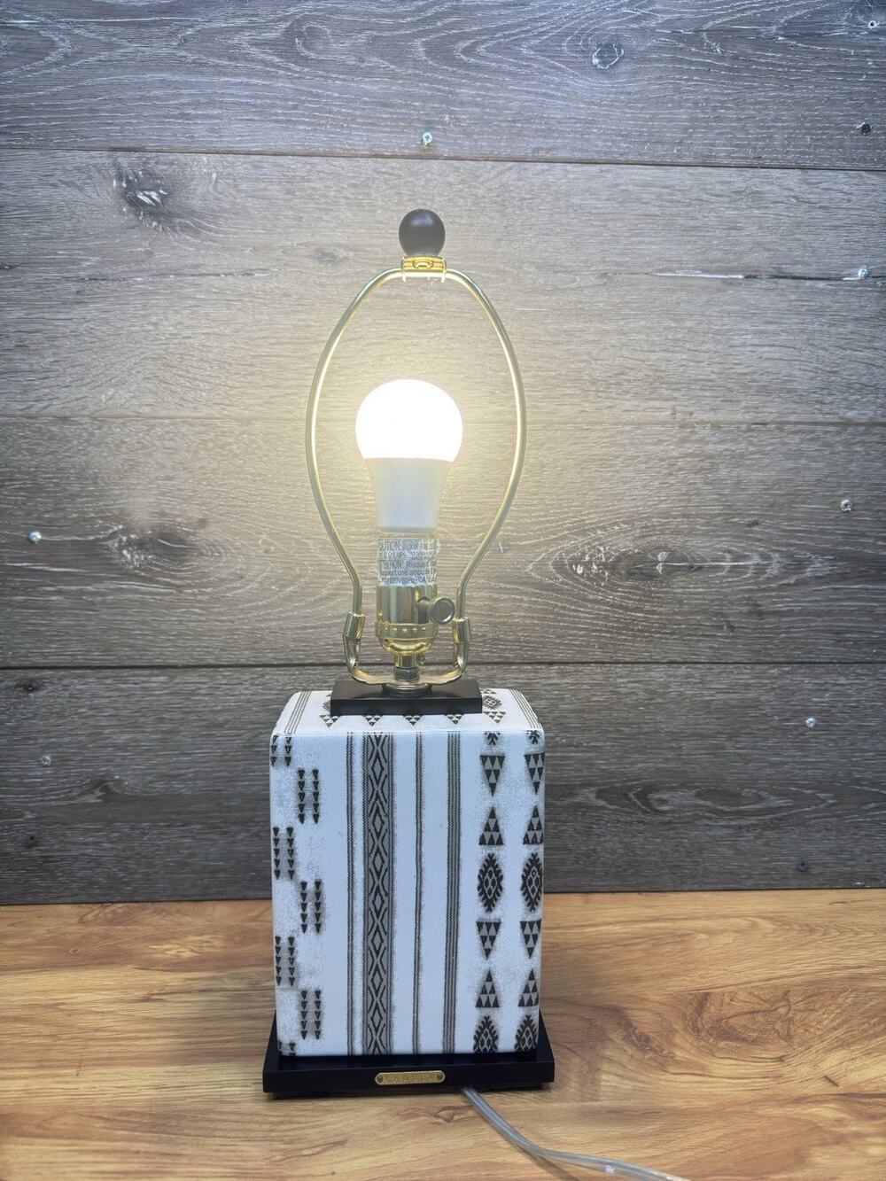 Ralph Lauren Style Southwestern Geometric Pattern Accent Lamp Ceramic 18”